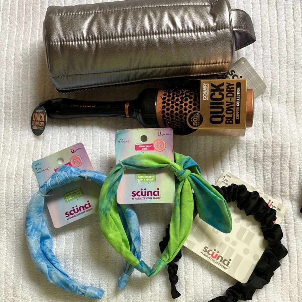 Hair accessories bag/brush/headbands